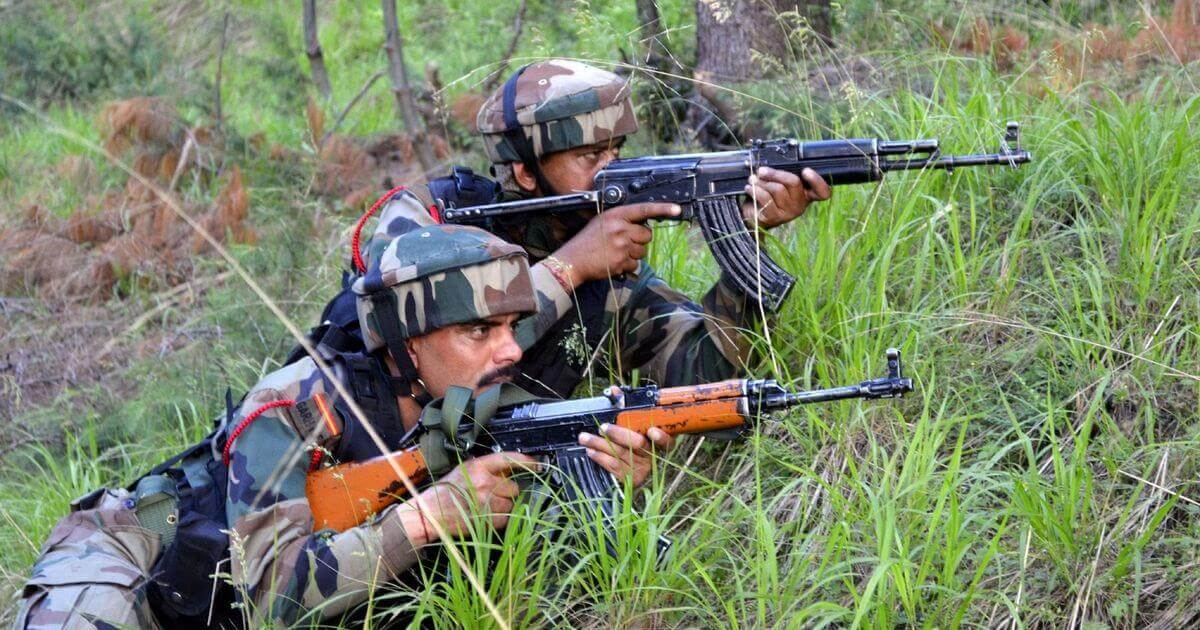 भारत कुल खरीद में गिरावट के बावजूद वैश्विक हथियार आयात में सबसे आगे: रिपोर्ट